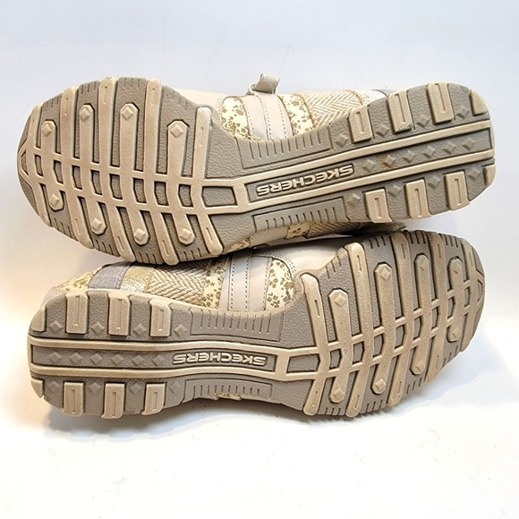 Skechers Patchwork Flats Sneakers Mary Jane Floral Women's 7.5 - Picture 6 of 7